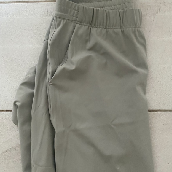Babaton Aritzia joggers pants size 1XL new with tag - Picture 3 of 4